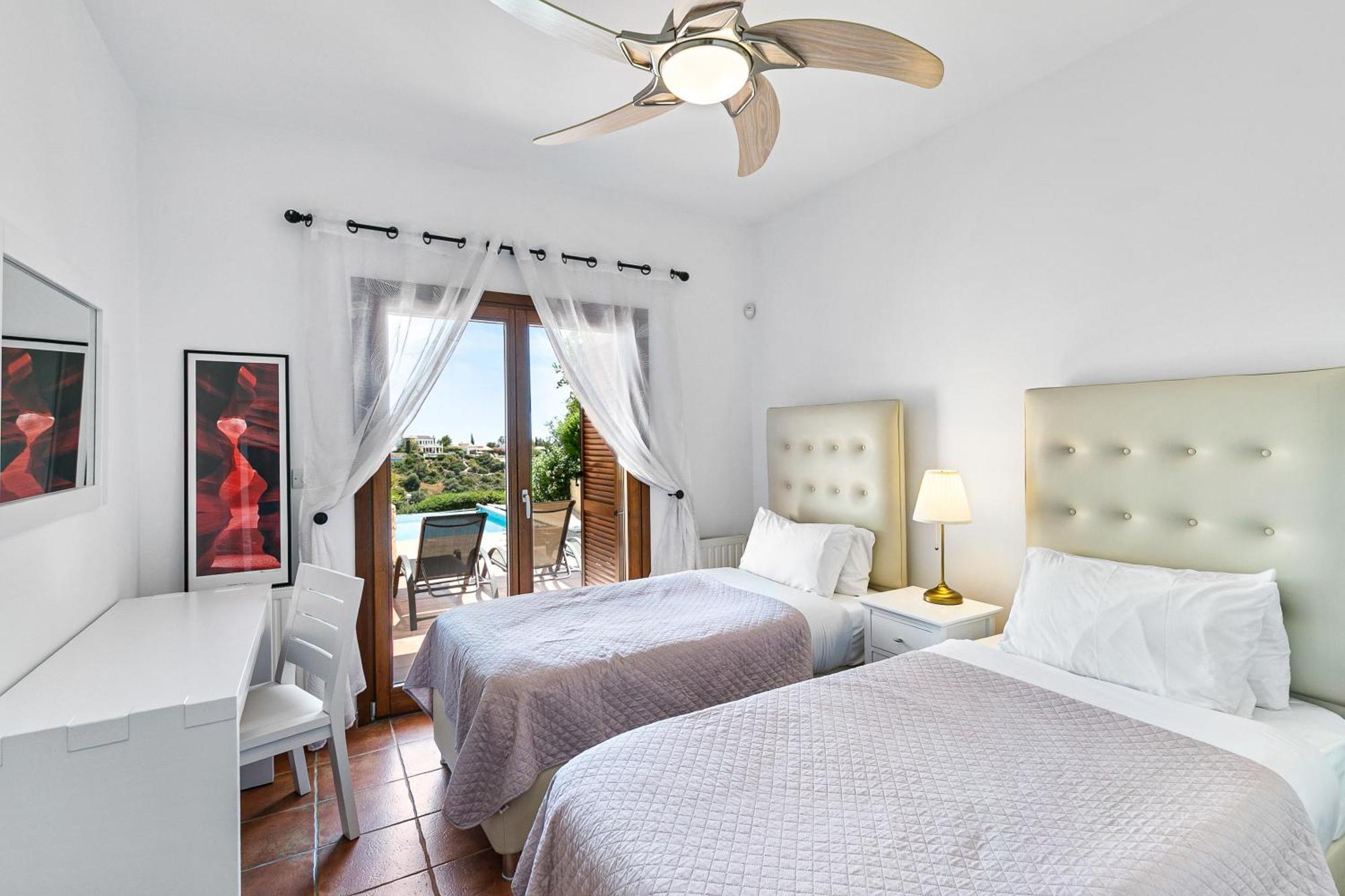 4 Bedroom Villa Helidoni With Private Infinity Pool, Aphrodite Hills Resort 코우클리아 외부 사진