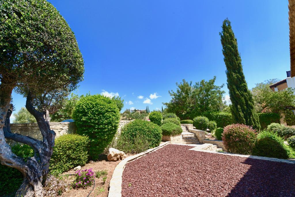 4 Bedroom Villa Helidoni With Private Infinity Pool, Aphrodite Hills Resort 코우클리아 외부 사진