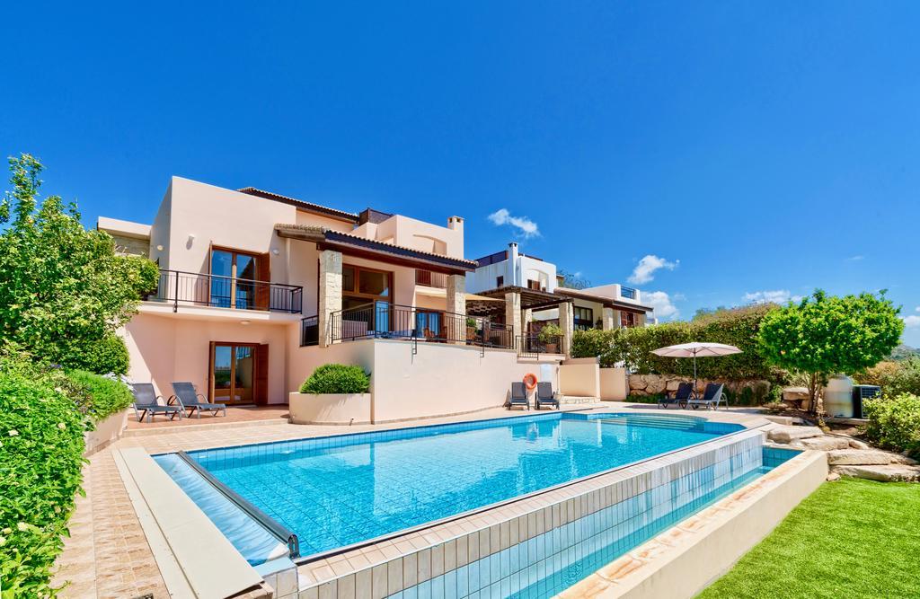 4 Bedroom Villa Helidoni With Private Infinity Pool, Aphrodite Hills Resort 코우클리아 외부 사진