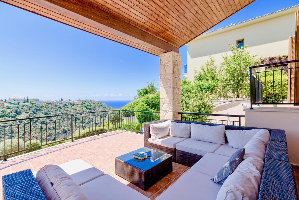 4 Bedroom Villa Helidoni With Private Infinity Pool, Aphrodite Hills Resort 코우클리아 외부 사진