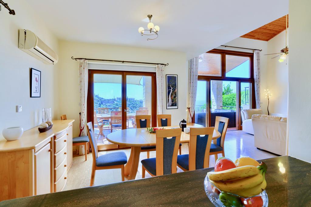 4 Bedroom Villa Helidoni With Private Infinity Pool, Aphrodite Hills Resort 코우클리아 외부 사진